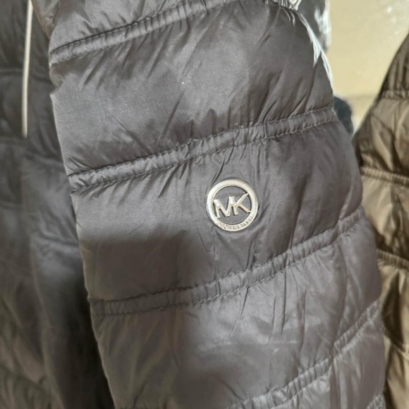 Michael Kors Puffer Coat (Long)- Gray - Picture 4 of 5